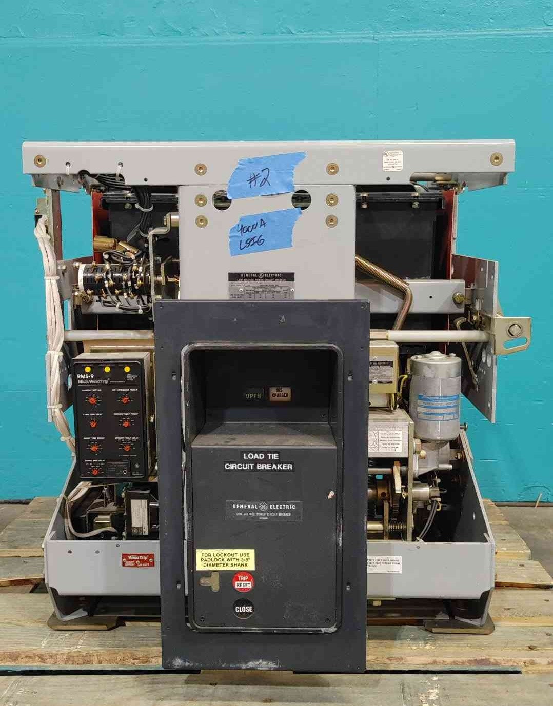 4000 Amps, General Electric, AKR-7D-100-1, RMS-9 MicroVersaTrip, Low Voltage Air Circuit Breaker, Drawout