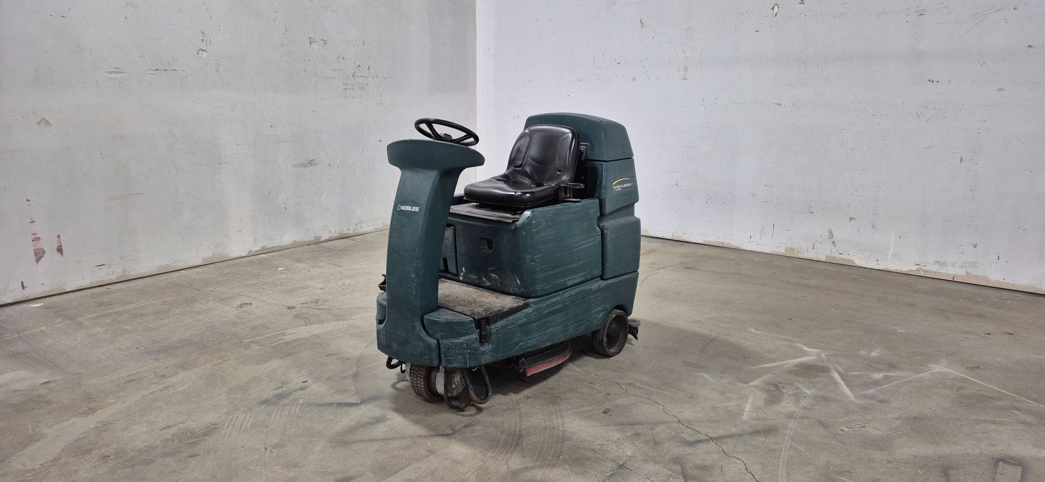 Nobles #MSSR, riding floor scubber, 24 V., new batteries, serial #SSR-10249436