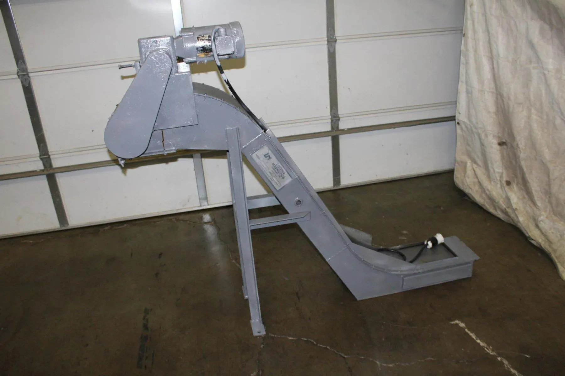 9" wide x 60" long, Livonia #B-11, Magnetic Incline Conveyor, 15" base leg, 47" discharge height, 0'