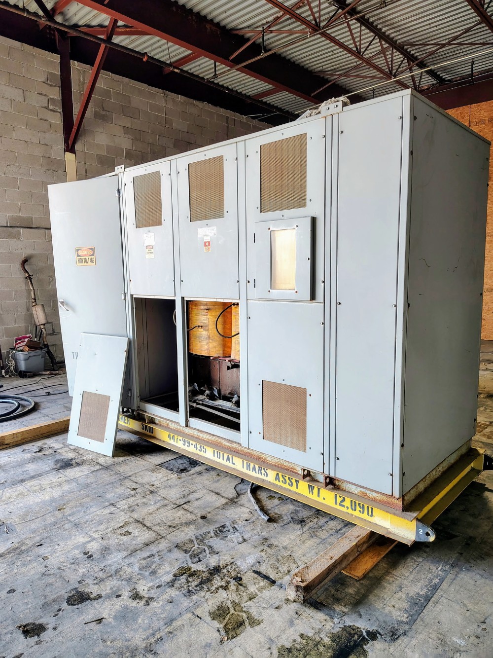 2000 KVA 4160 Primary, 480Y/277 Secondary, Olsun #SMV2000CQ-4, Dry Type Transformer, 3 Phase