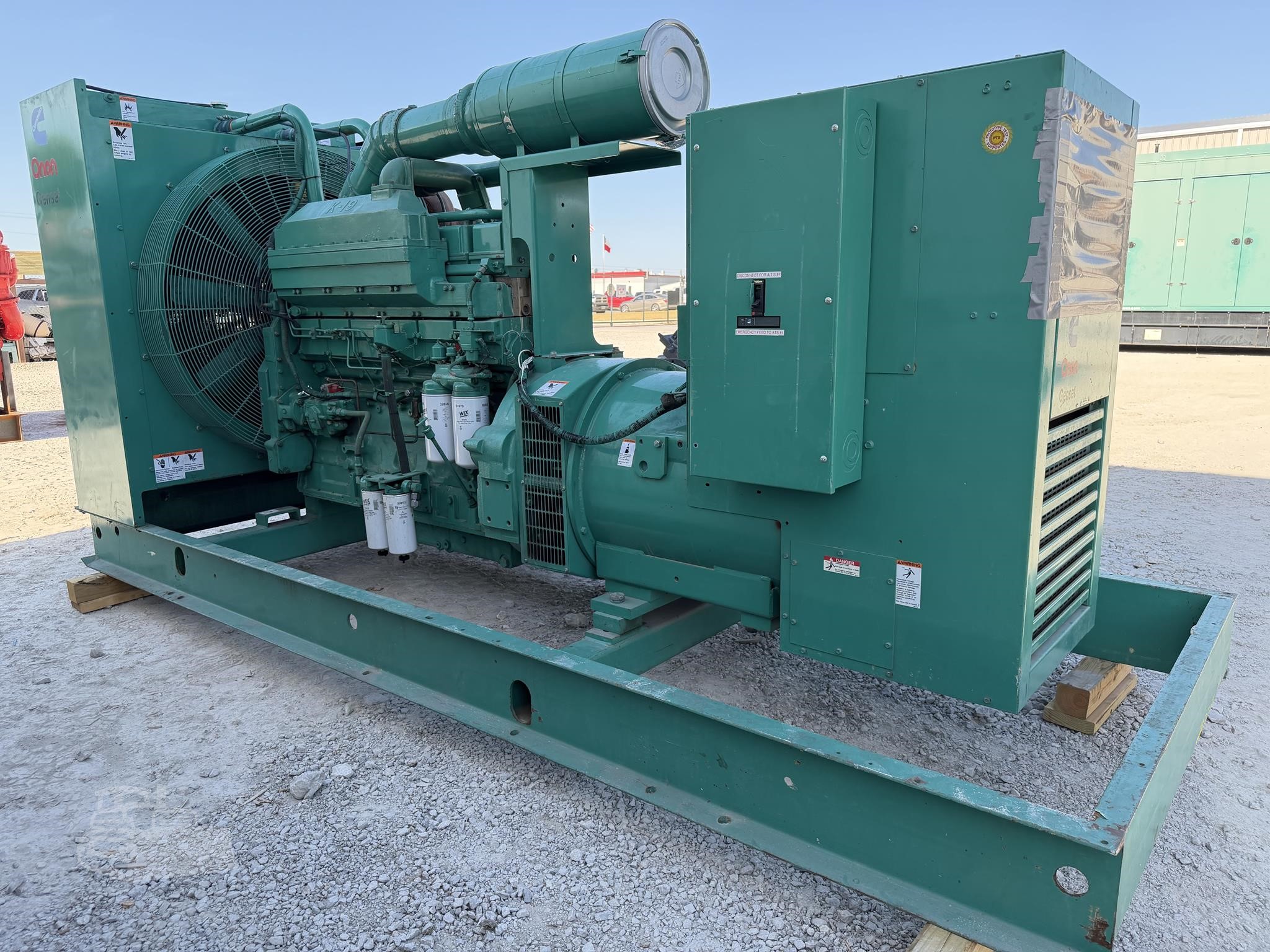 500 KW Cummins #500DFFB, Diesel Generator Set, 277/480 Volts, Cummins KTTA19G2 engine, 3PH, standby, 640 hours