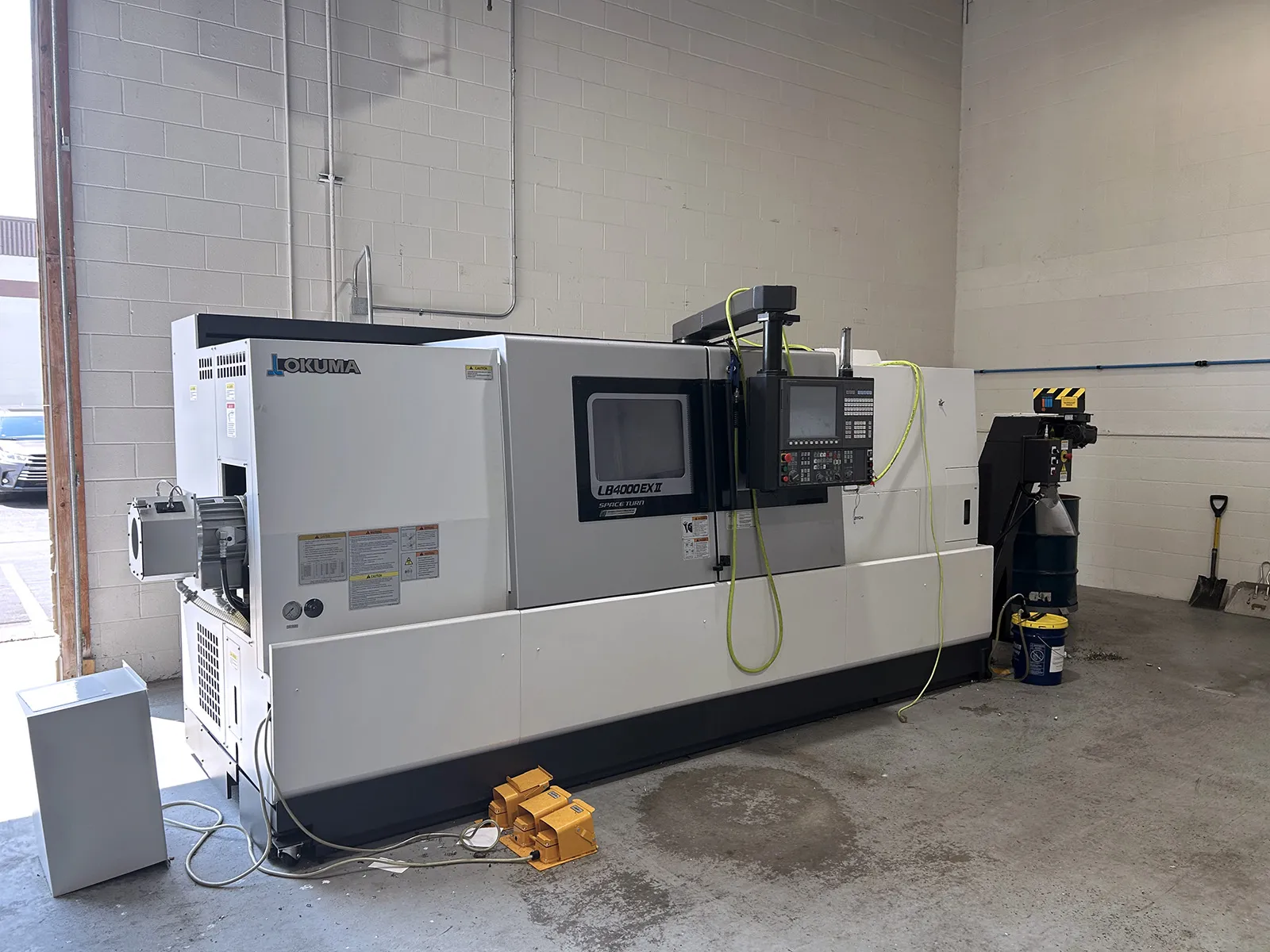 Okuma #LB4000EXII/1500, CNC lathe, 26.3" swing, 15" chuck, 4.41" bore, 4" bar, 18.9" diameter, 59" length, 50