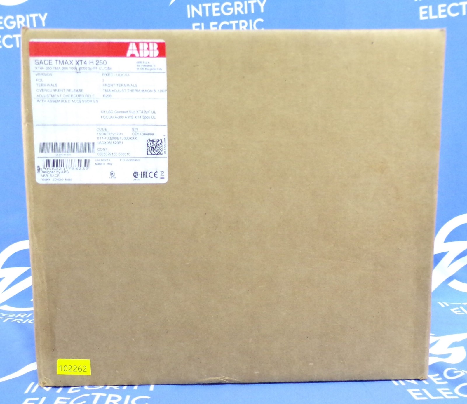 200 Amps, ABB #XT4HU3200BYJ000XXX, SACE Tmax XT4 H 250 Circuit Breaker, 3-pole, 600 Volts, I-Line, fixed