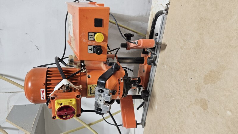 Blum #M51.1053, Minipress Hinge Boring Machine, 1.37" hinge cup & screw hole boring, 1.22 HP, 5.7 amps, 240