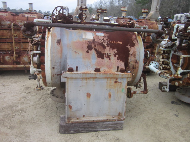 2724 ACFM, Clark #2BC8, centrifugal gas compressor, syn gas service, 350/834 PSIA, 8 stage, 5863 HP, 10278 RPM