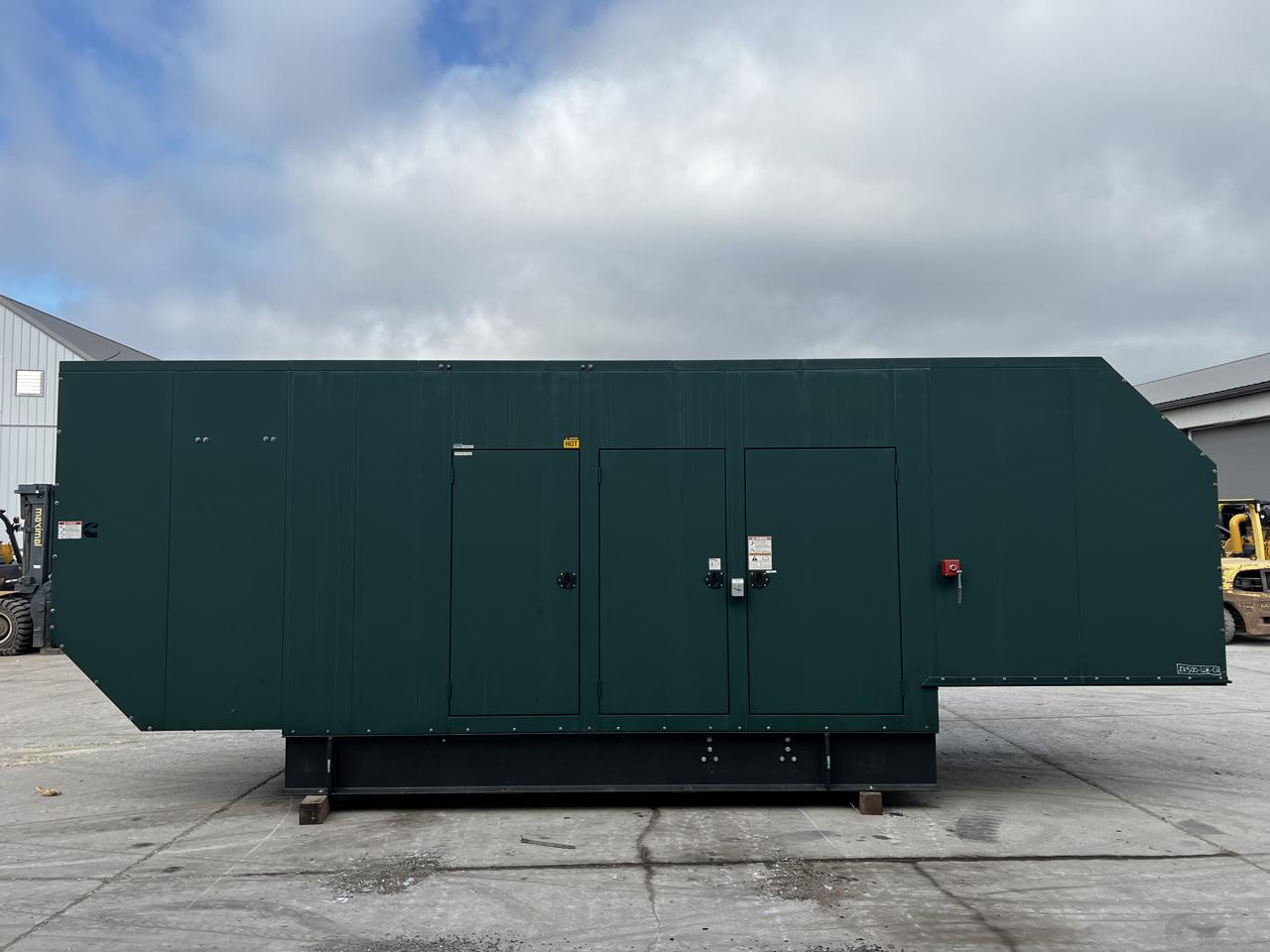 500 KW Cummins #GFGB, natural gas generator set, 277/480 Volts, 1/3 phase, GTA28 engine, sound attenuated