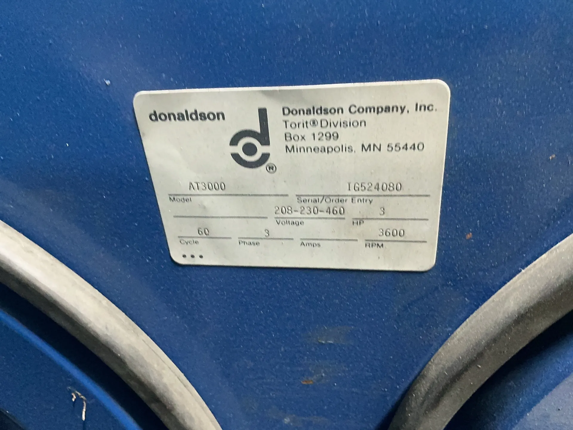 Donaldson Torit #DFT-2-8/AT3000, Dust Collector w/ Air Filtration Unit