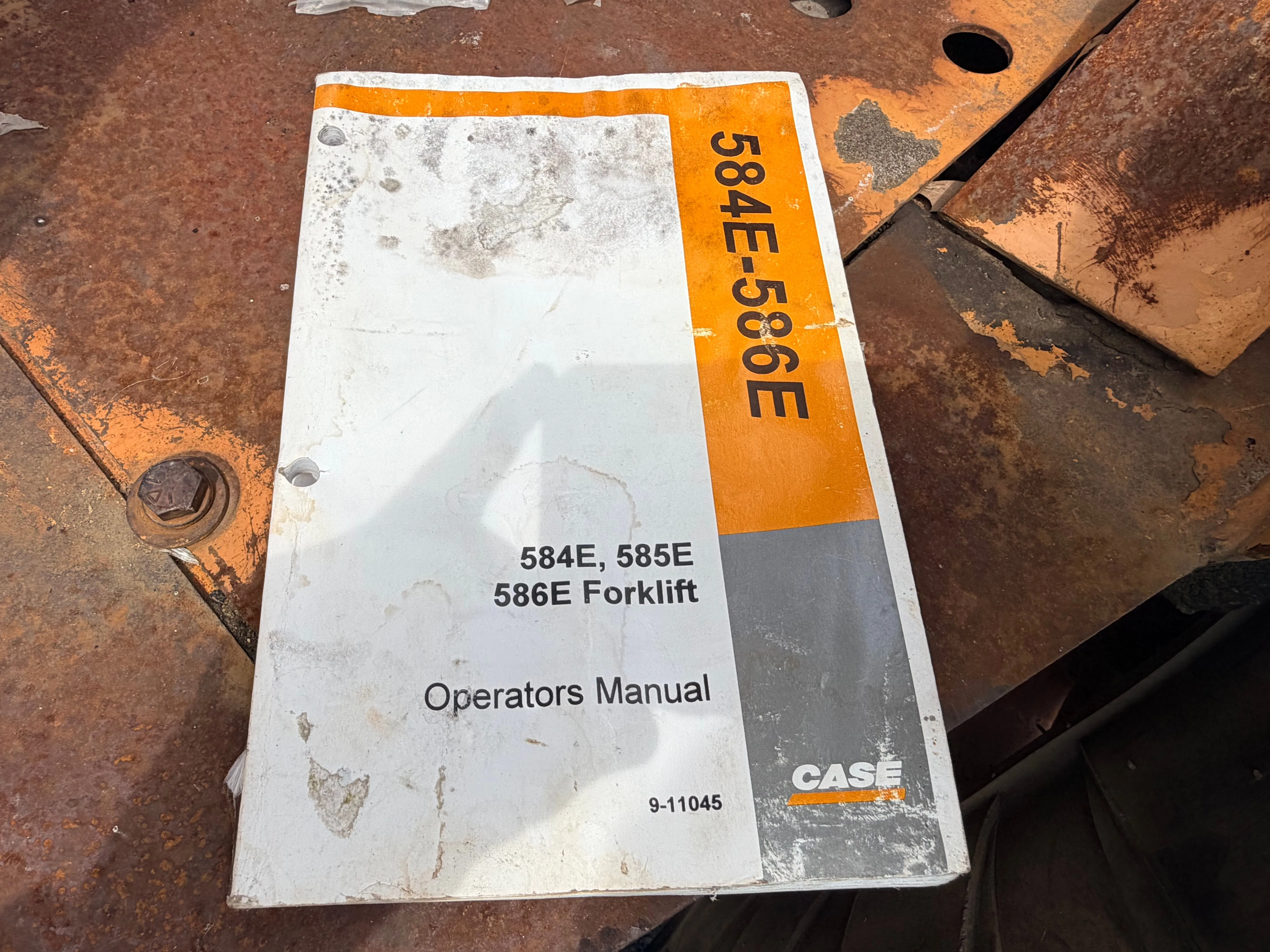 Case #586E, Diesel Forklift, 5" x 72" Forks, 119" Mast Height, 7026 Hours