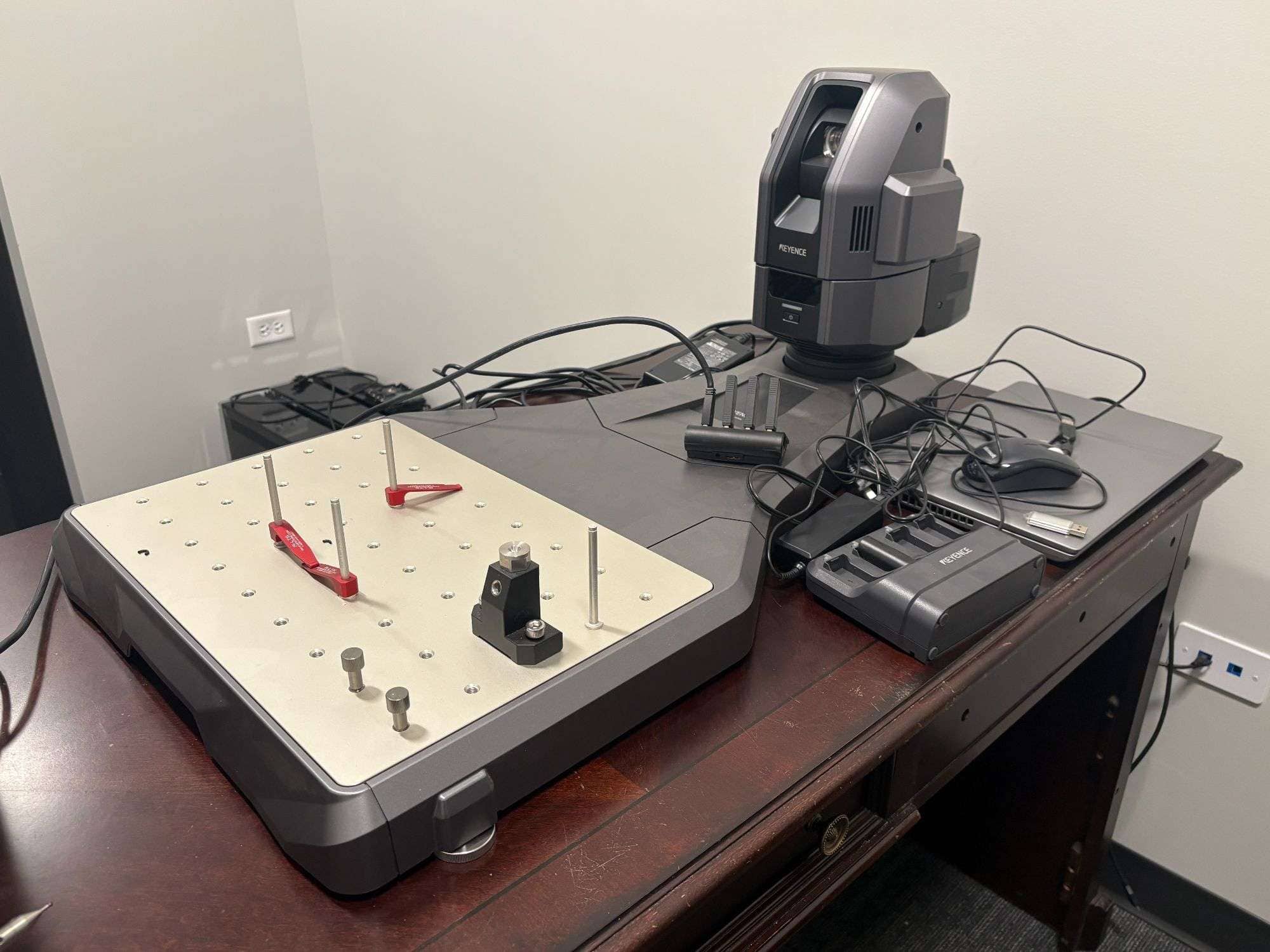 Keyence #XM-5000, handheld coordinate measuring machine, 78.74" X, 47.24" Y, 39.37" Z, XM-H5000 large stage