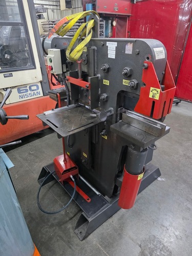 3" x 3" x 3/8" Edwards #Jaws-IV, hydraulic ironworker, 55 ton, 7-1/2" throat, 1-1/16" punch diameter, 3/8" x