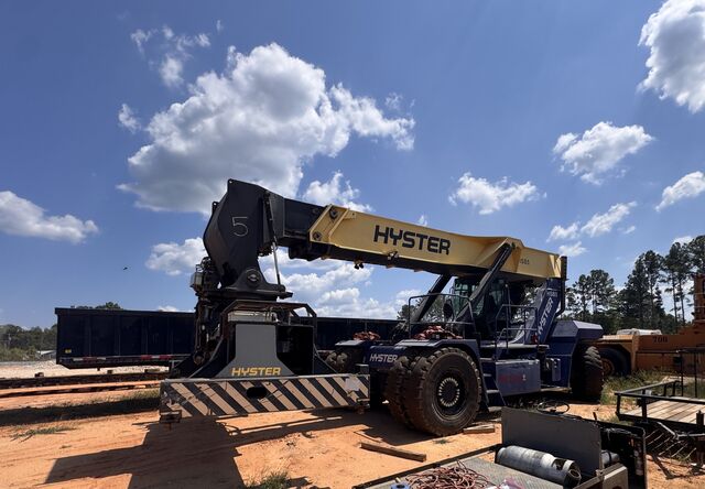 Hyster #RS46-33IH, reach stacker, w/ container handling spreader, base type 857, 2015