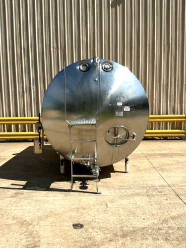 3000 gallon Cherry Burrell, Stainless mixing tank, 86" diameter, 123" straight wall, 2 HP, 230/460 V., 3 phase