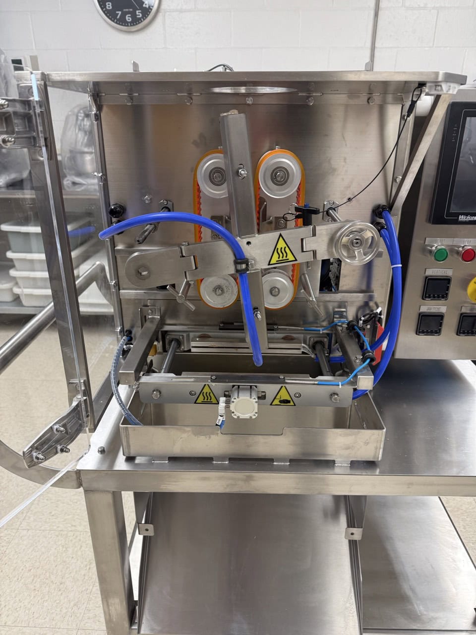 WeighPack #VersaPak, Vertical Form Fill Seal Machine, 6" bag width, 6" x 8" & 6" x 12" bags, 7" touchscreen