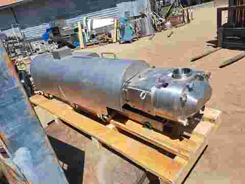 310 GPM, Waukesha #220U2, Positive Displacement Pump, 4" diameter inlet & outlet, 30 HP, 1770 RPM, 230/460 V.