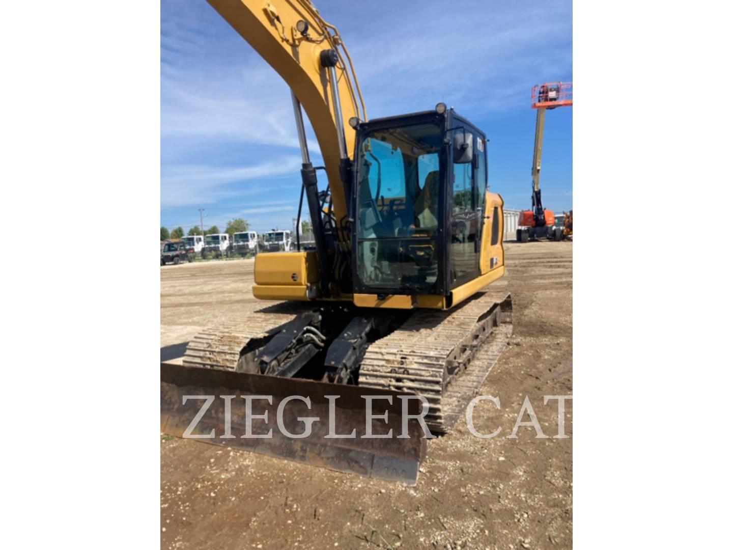 Caterpillar 313, Excavator, 6073 hours, S/N: JHR10652, 2022
