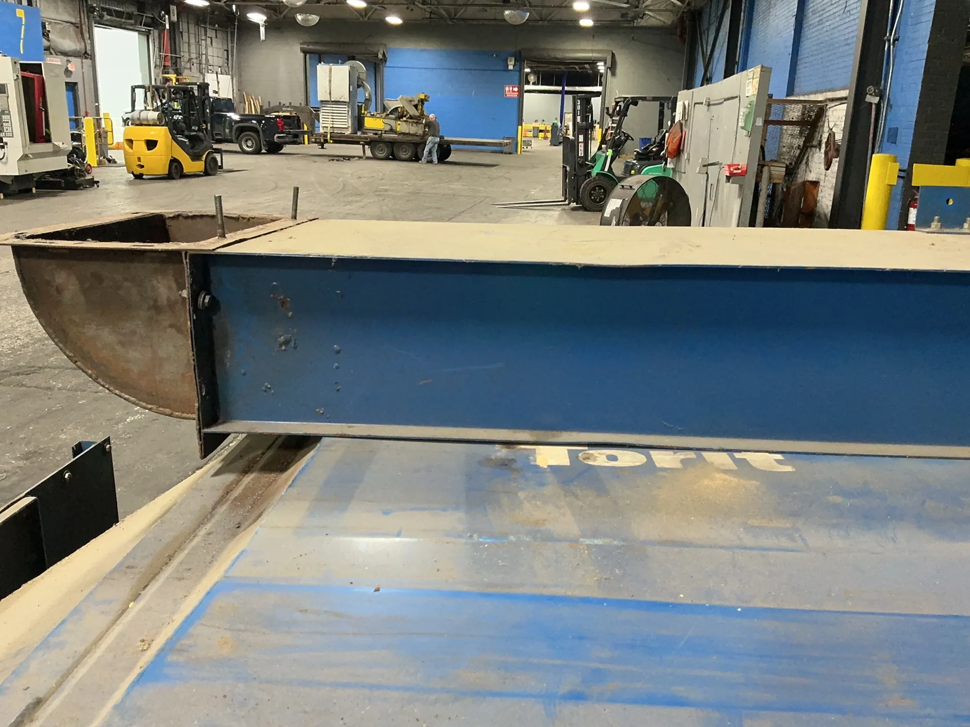 New York Blower / Torit #2-4, dust collector, 5 HP, 56" x 85.5" hopper, 2005