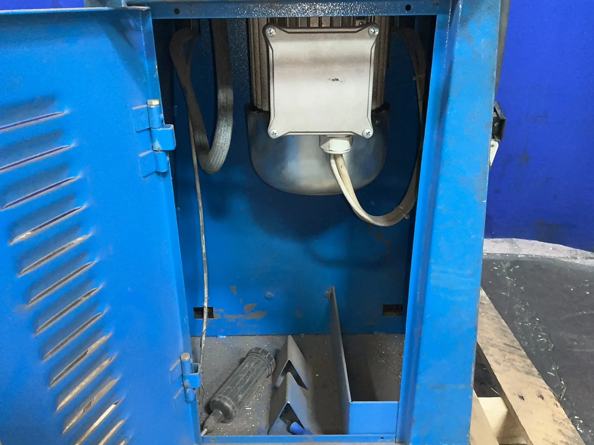 Ercolina #TB050-EDT, tube bender, 90°, 1.5 KW, 17 A, digital display, 2014