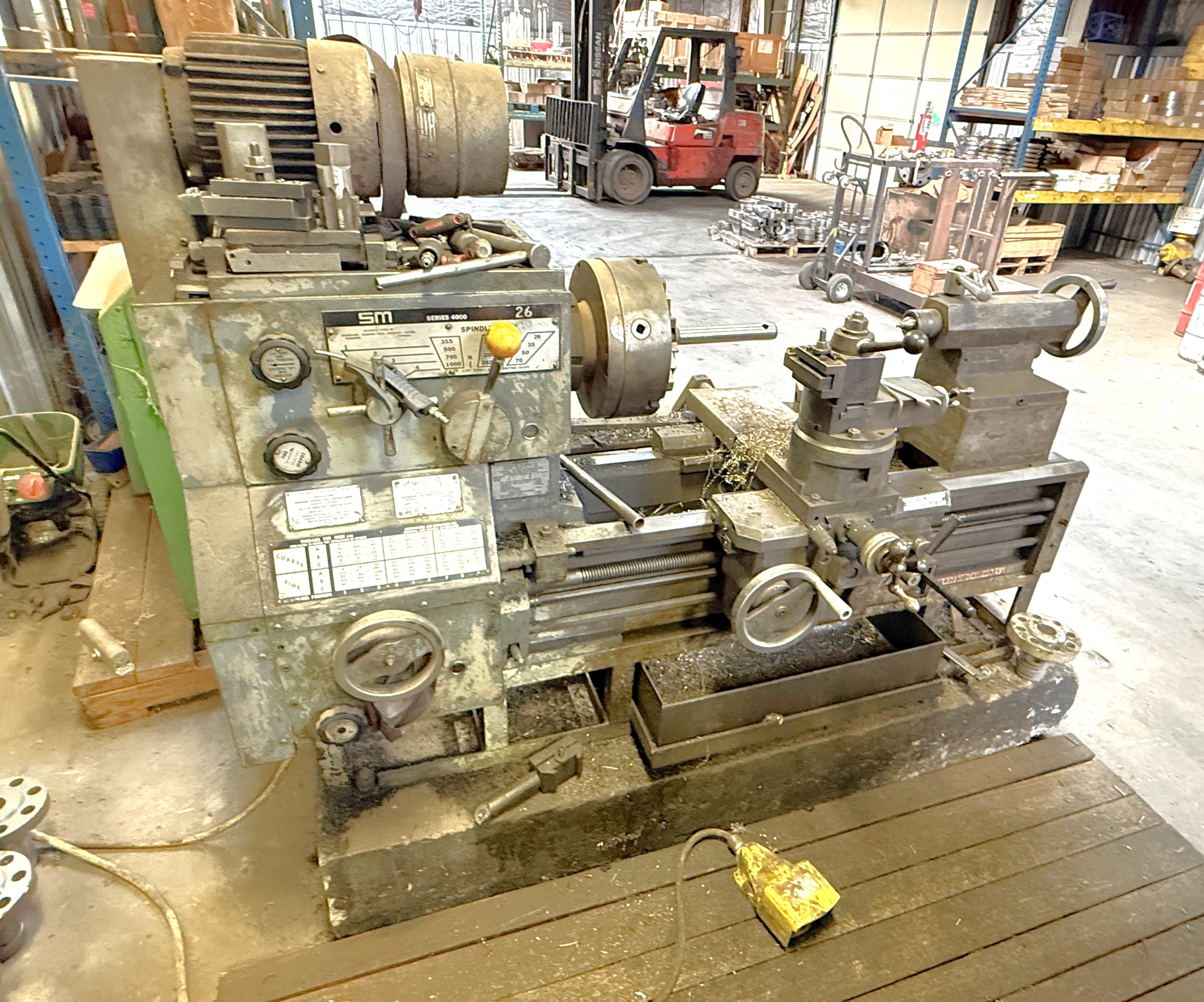 26" x 30" Standard-Modern Tool #41570, Bench Lathe