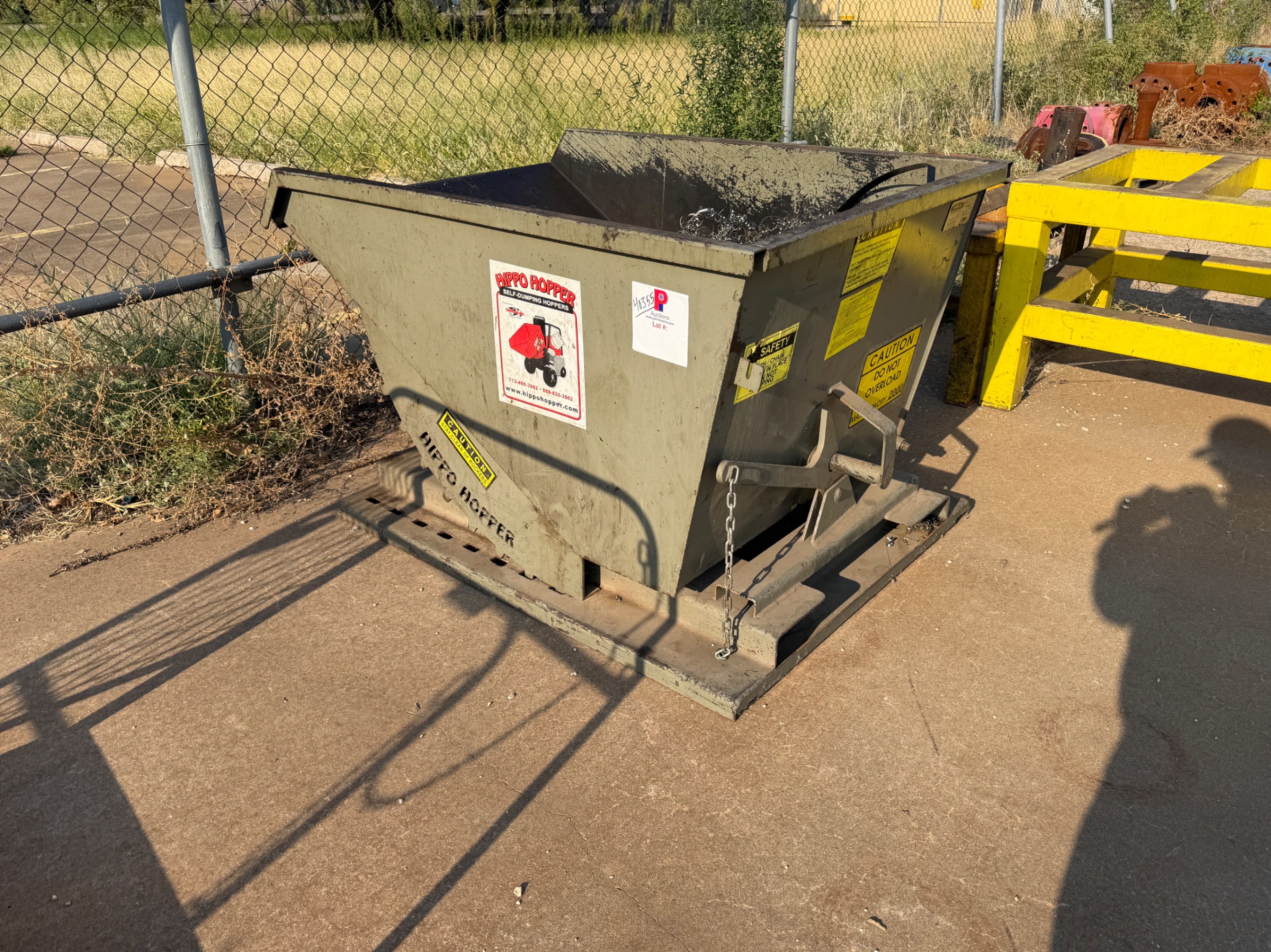 Hippo Hopper, Self-Dumping Hopper