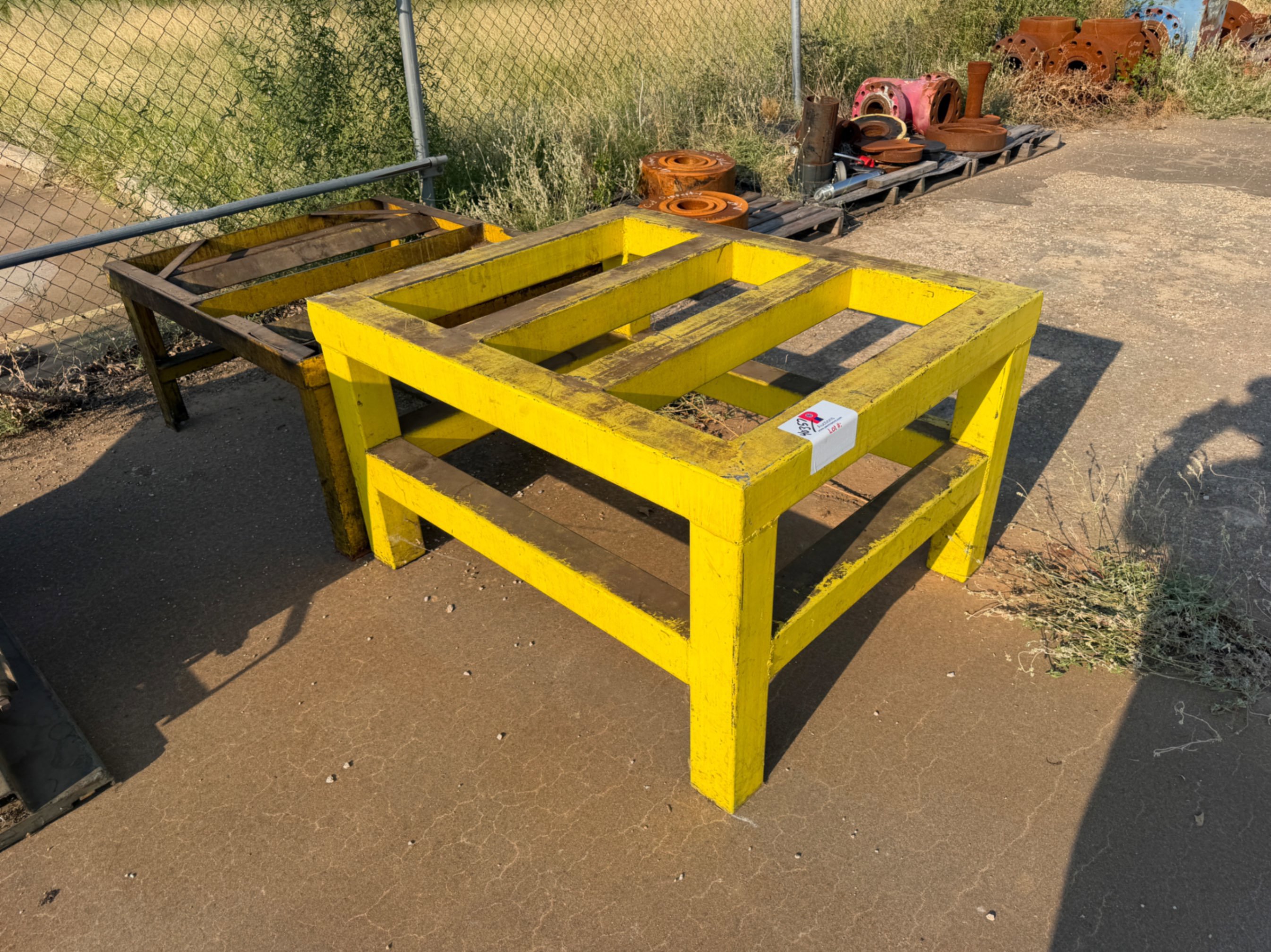 4' metal tables/stands