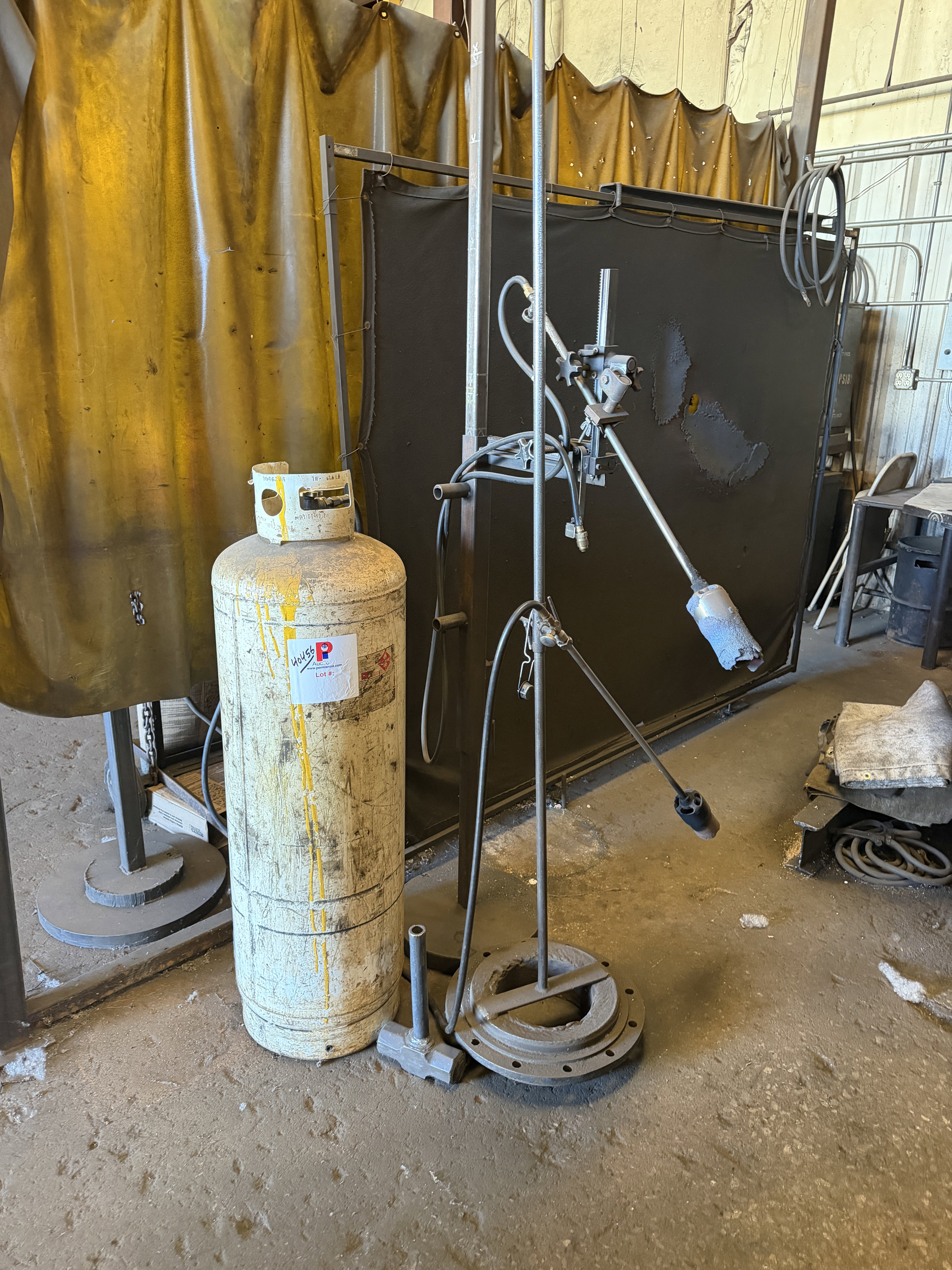 bug-o track support w/ propane torch heaters a