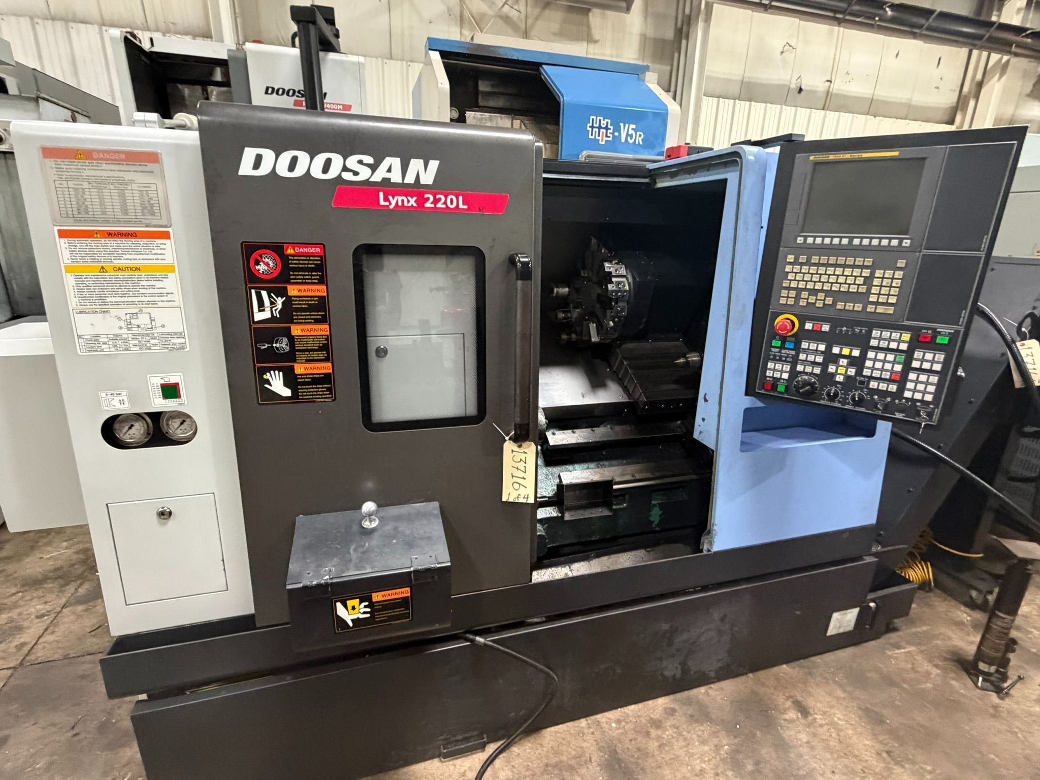 Daewoo Doosan #Lynx-220LC, CNC Turning Center, 6.89" X, 21.65" Z, 20" swing, 12.6" max. cutting diameter