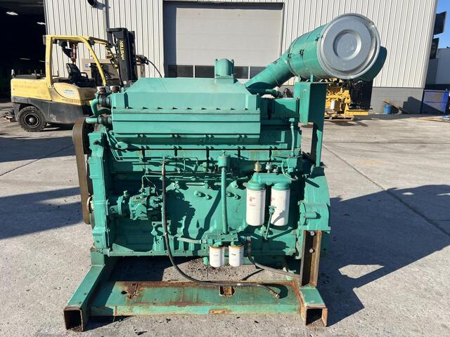 685 HP Cummins #KTA19G3, industrial generator diesel engine, 1800 RPM, sound attenuated enclosure 0 bell
