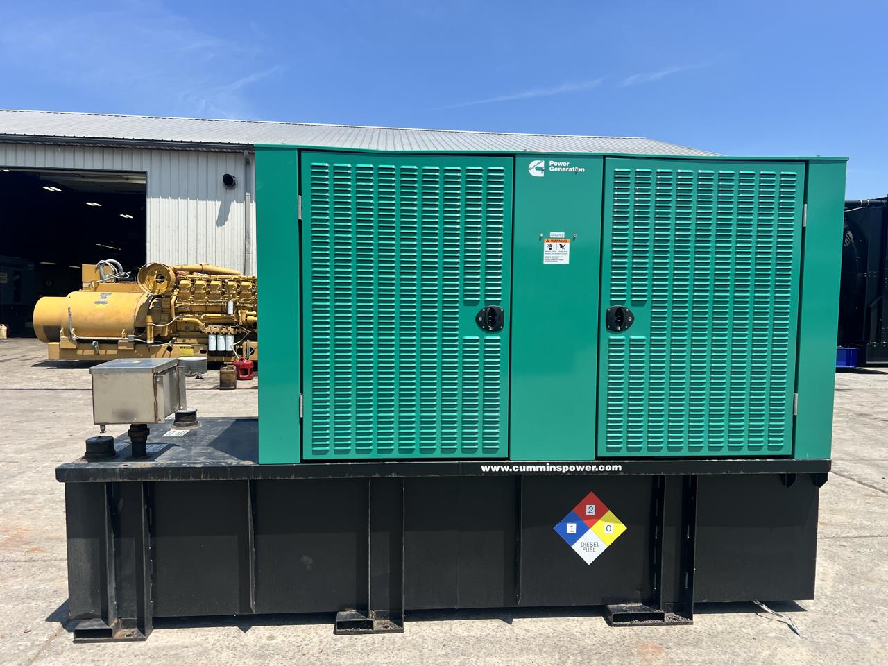 200 KW Cummins #DSGAE-1627855, diesel generator set, 120/240 Volts, QSB 6.7 engine, 300 HP @ 1800 RPM