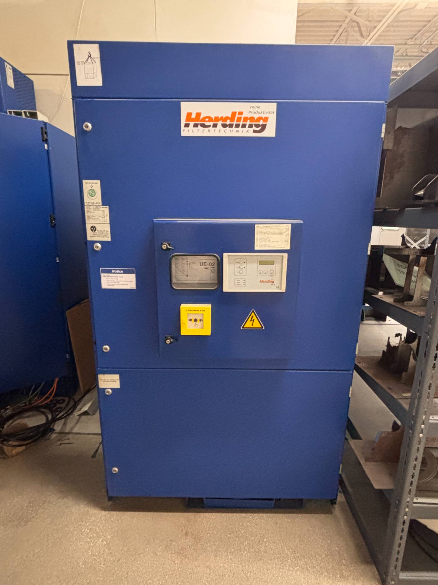 1177 cfm Herding #Delta-1200-10(12)/9-SC, Dust Collector, 392 sq.ft. filter area, 460 V., 19,457 hours, 2007