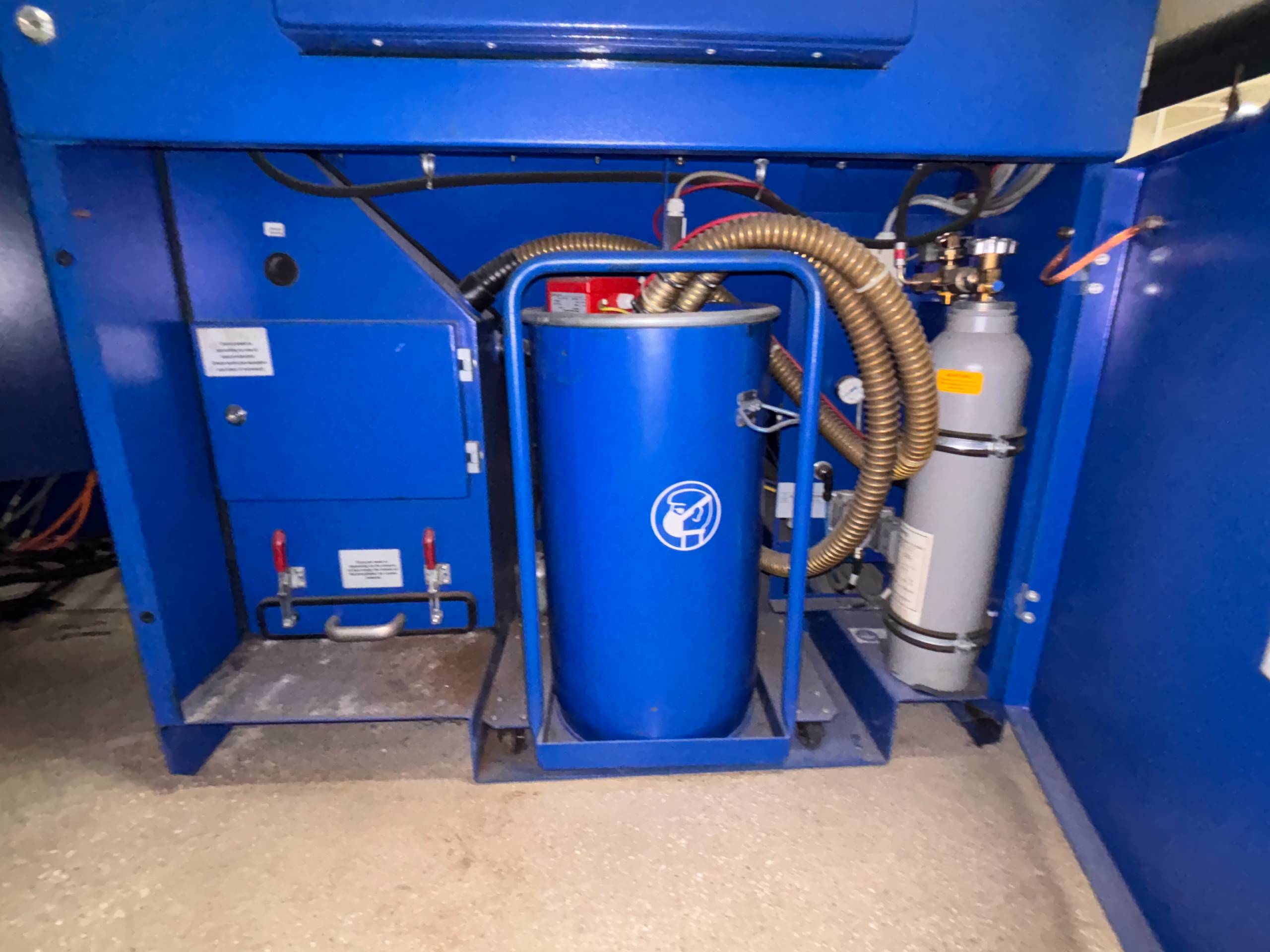 1177 cfm Herding #Delta-1200-10(12)/9-SC, Dust Collector, 392 sq.ft. filter area, 460 V., 19,457 hours, 2007
