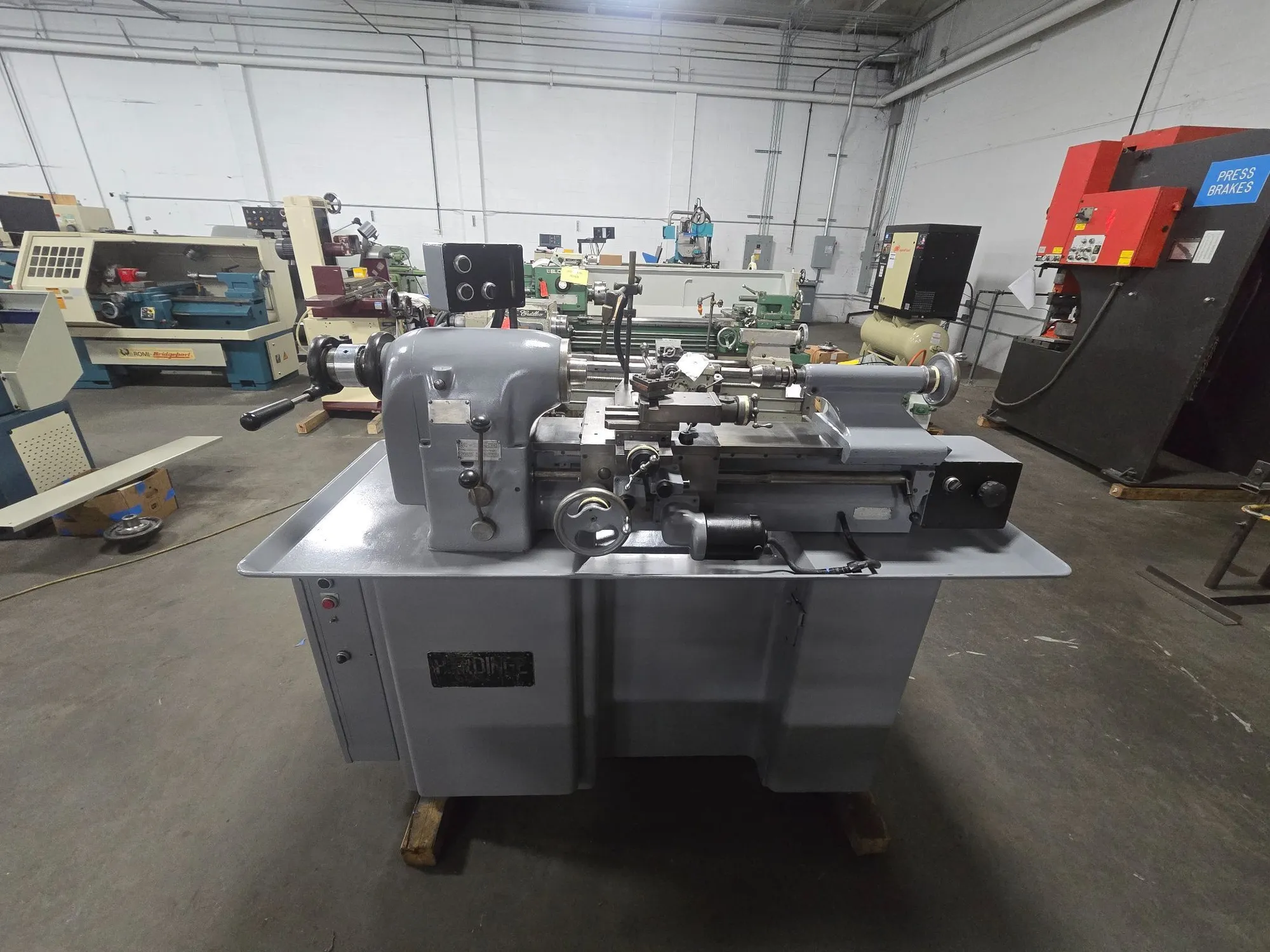 11" x 18" Hardinge, Toolroom Lathe, 6" swing over cross slide, 1.25" bore, 1-1/16" collet capacity, 1.5 HP
