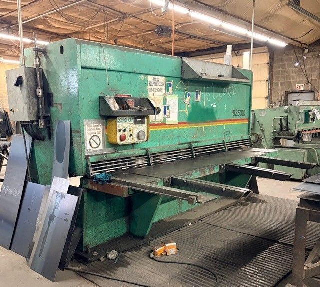 1/4" x 10' Accurshear #825010, Power Squaring Shear, 122" knives, 12" gap, 36" front operated power back