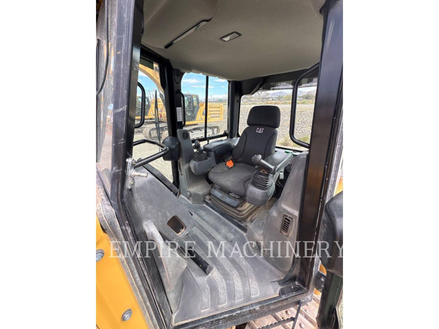 Cat D2-12 ARO, 1523 hours, S/N: XKM00159, 2021