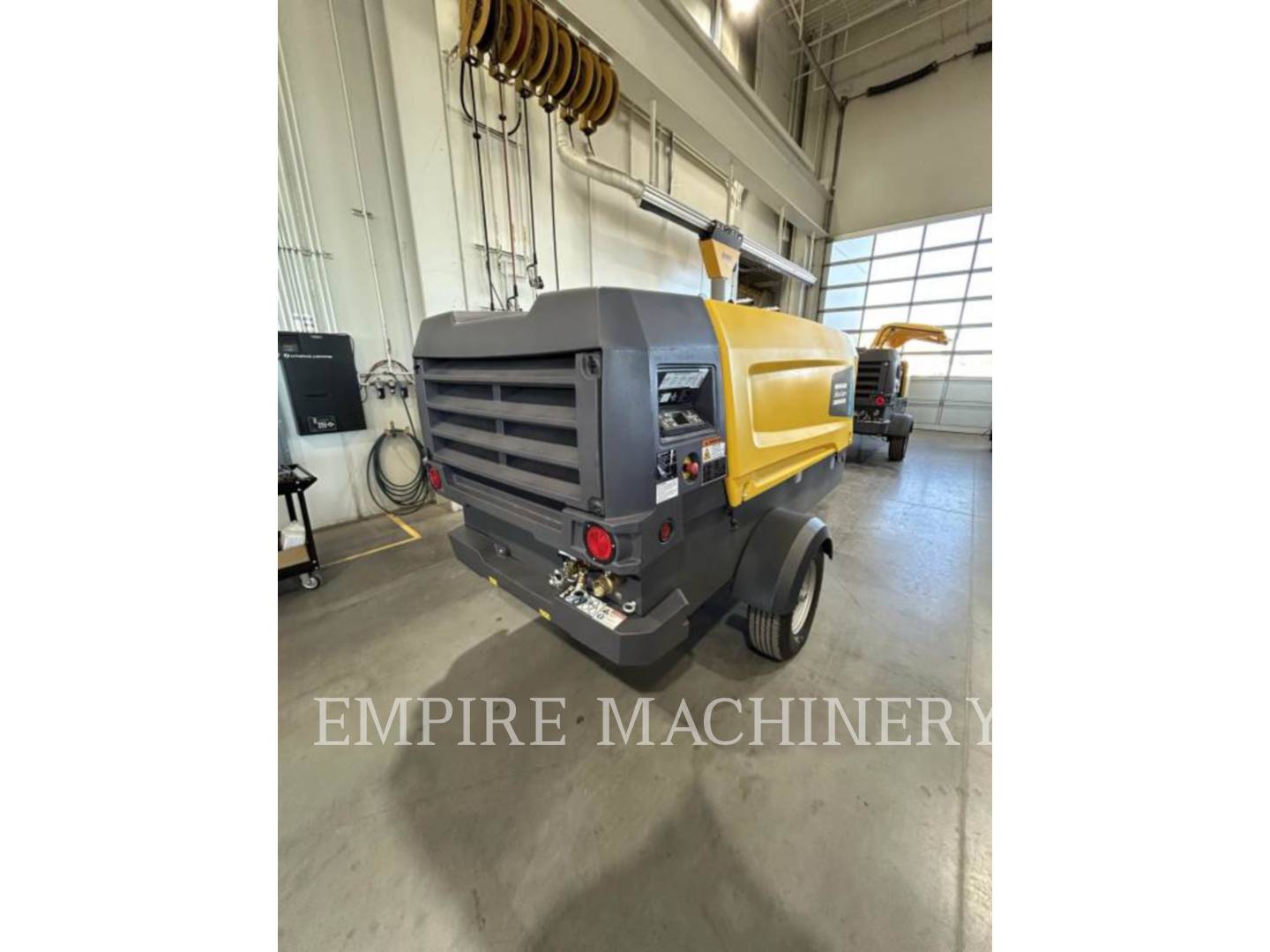 Atlas-Copco XAS400CD, 2158 hours, S/N: UVC302072, 2024
