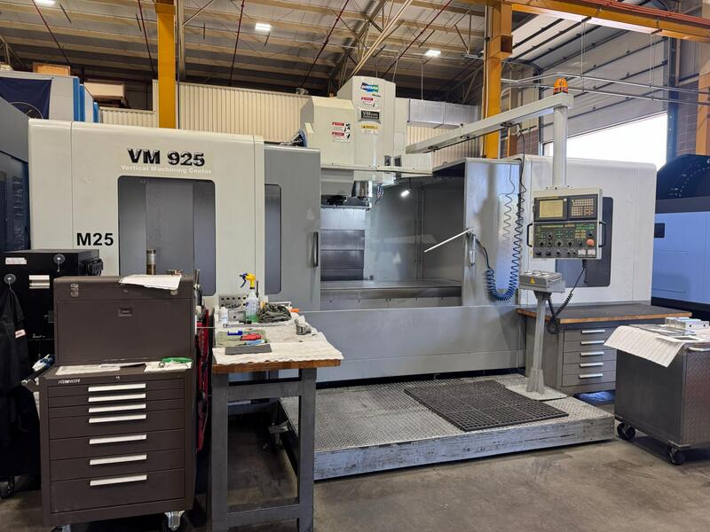 Daewoo Doosan #VM925, CNC vertical machining center, 30 automatic tool changer, 78.7" X, 36.4" Y, 31.4" Z