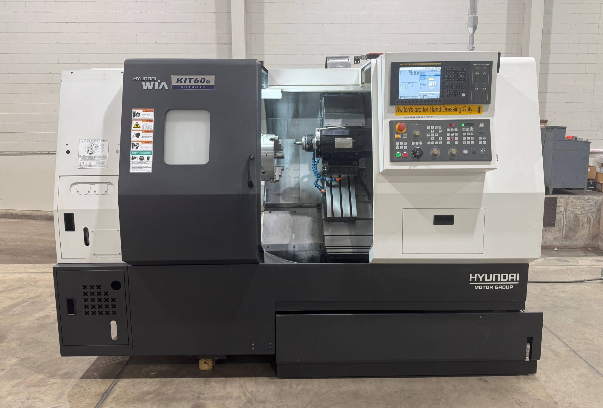 30.7" x 15" Hyundai Wia #KIT60G, Fanuc i, 3600 RPM, 12" Bison Set-Tru 3565-12 3-jaw self centering chuck, 2018