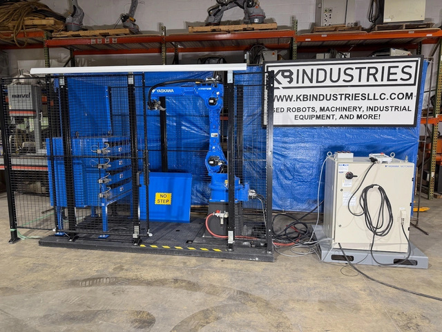 Yaskawa Motoman HP20D, 6-Axis Robot, 20 kg payload, 1717 mm reach, LoadWorld machine tending cell, DX100