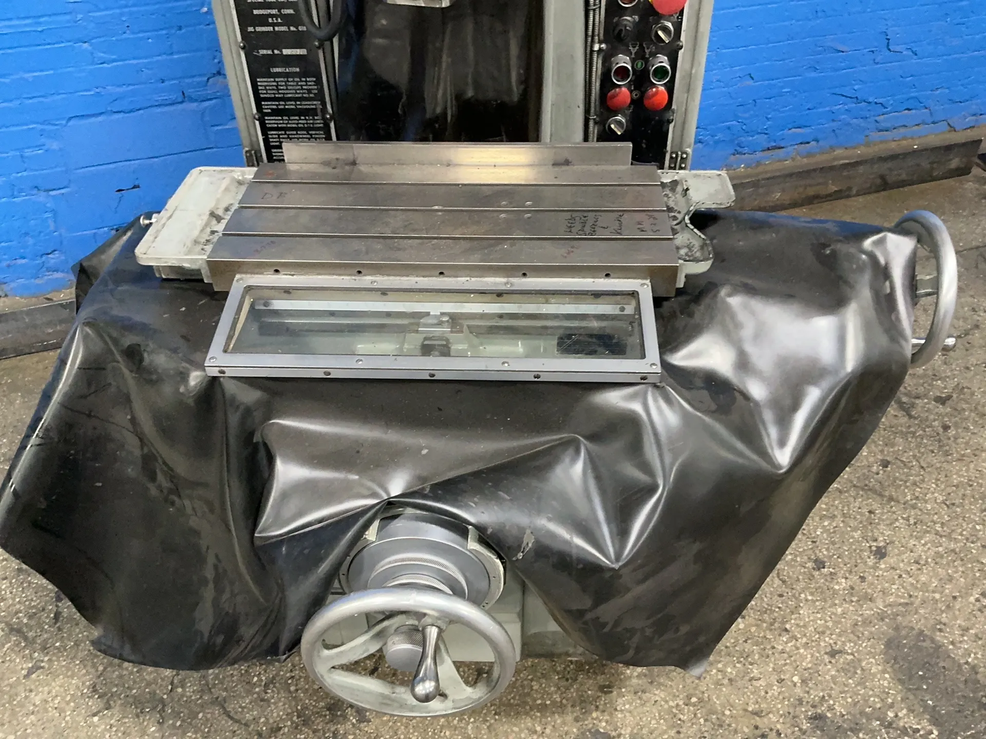 Moore Special Tool #G18, Jig Grinder, 11" x 24" table, Sony LM20-21T digital read out, 6.3 A, 220 V.