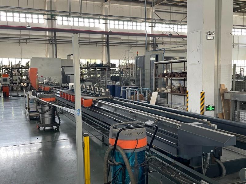 Elumatec #SBZ-151, CNC profile machining center, 5-Axis, 49.2' bed, 582.7" X, 45.3" Y, 28.1" Z, 24k RPM, 26.8