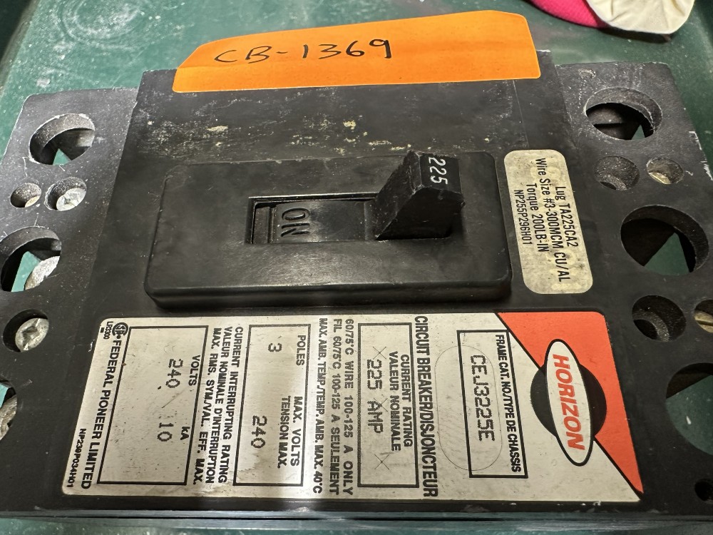 225 Amps, Federal Pioneer, Horizon Series, Molded Case Circuit Breaker, 3-Pole, Fixed / No Adjustable Trip