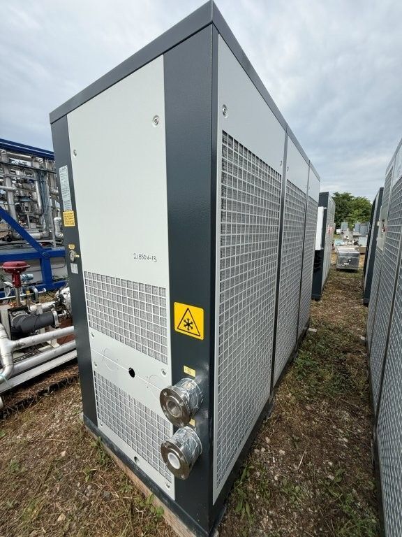 Nova Frigo Engineering #RS-200-KEY-UL, Air Cooled Industrial Process Chiller, (2) R452A circuits, 480 Volts