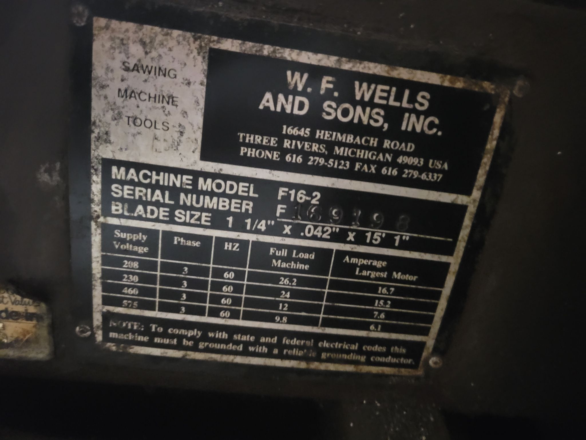 16" x20" Hydmech #M16A, semi-auto horizontal band saw, 60-425 SFM, 1-1/4" x 180" x .042" blade, 20" wheel