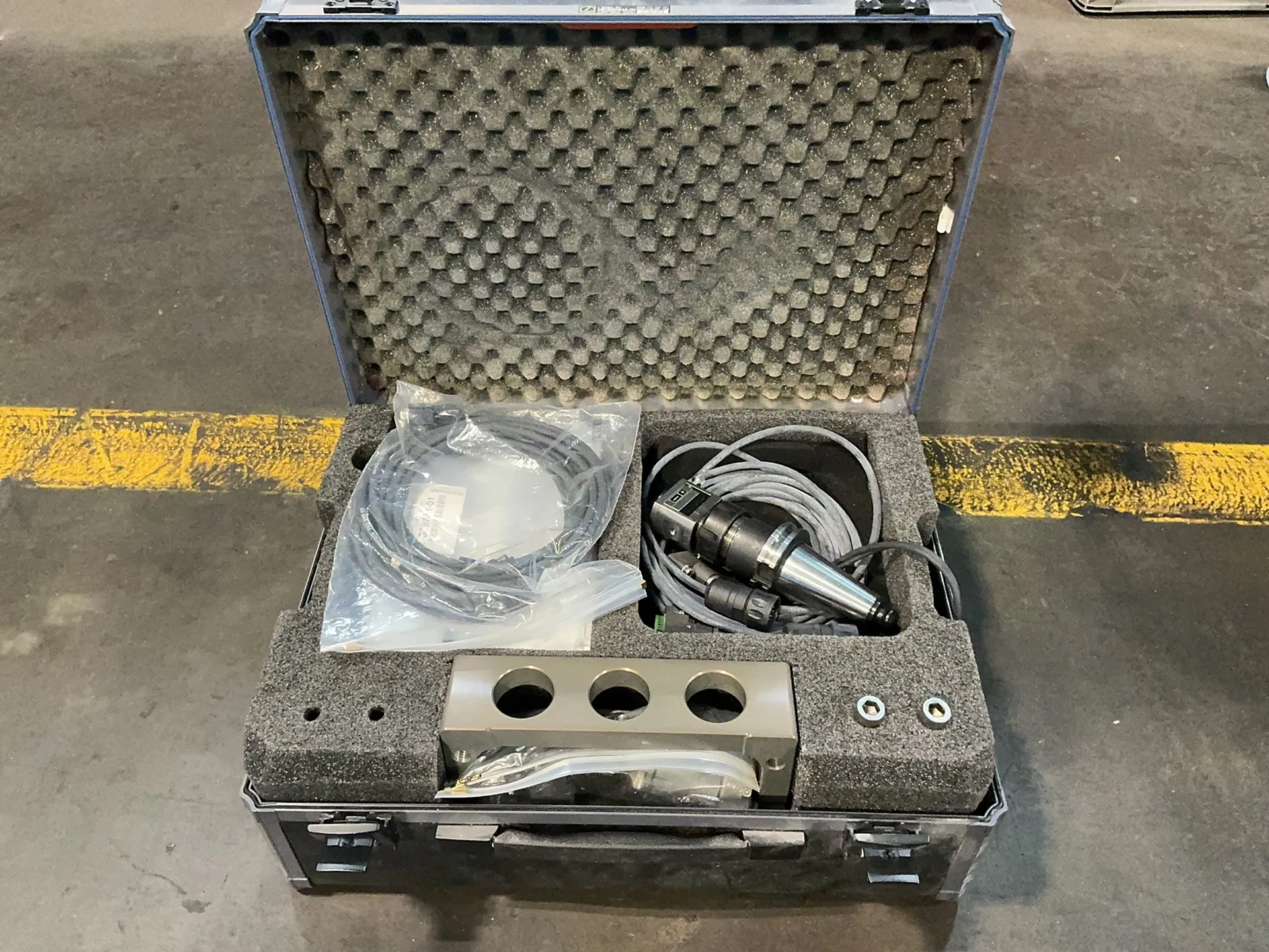 Heidenhain #KGM-181, grid encoder system, ACCOM software CD, IK driver CD, hardshell case, manuals