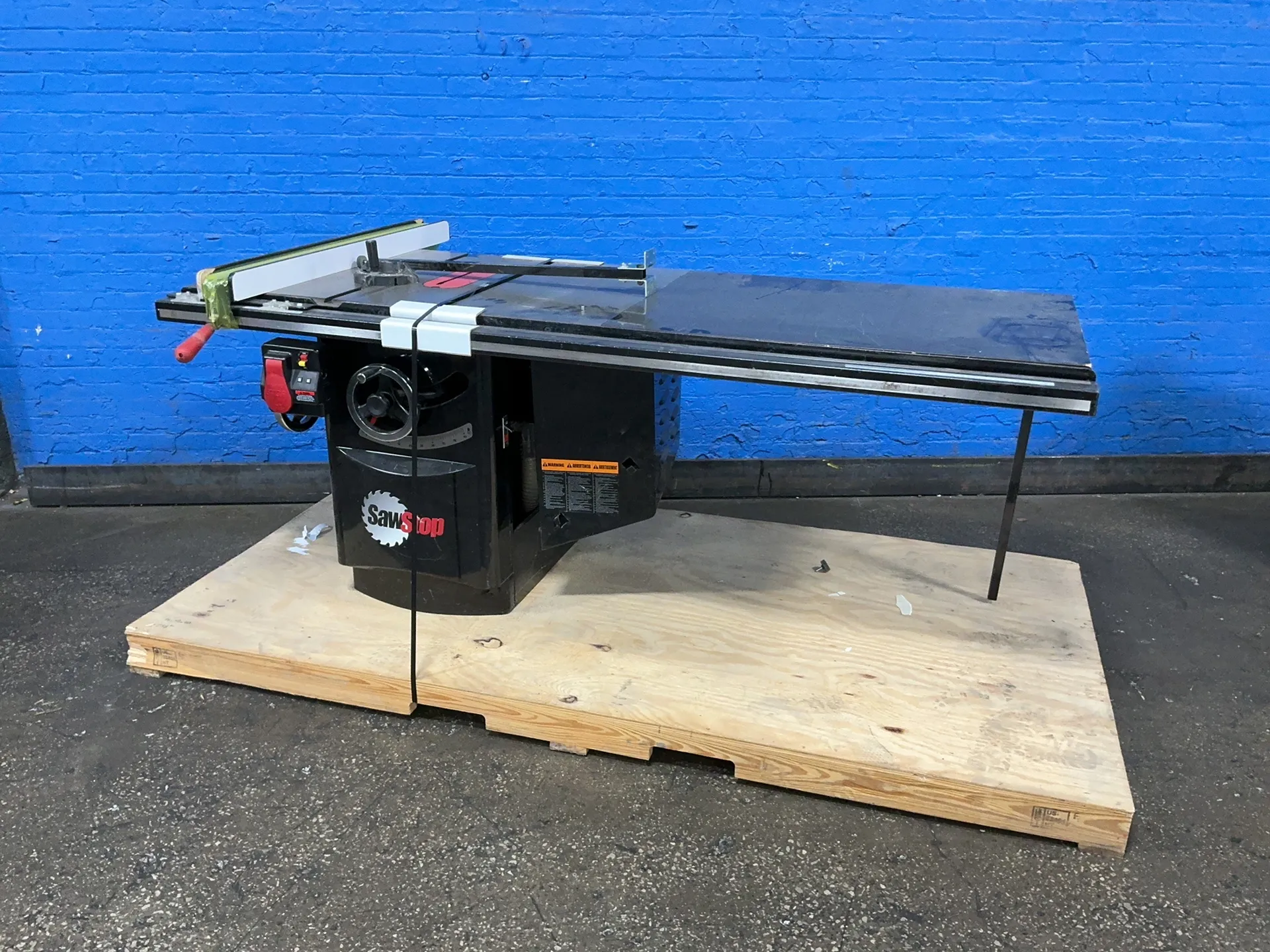 Sawstop #ICS53230, industrial cabinet saw, 10" blade, 34" x 84" capacity, 5 HP, 4000 RPM, AS IS