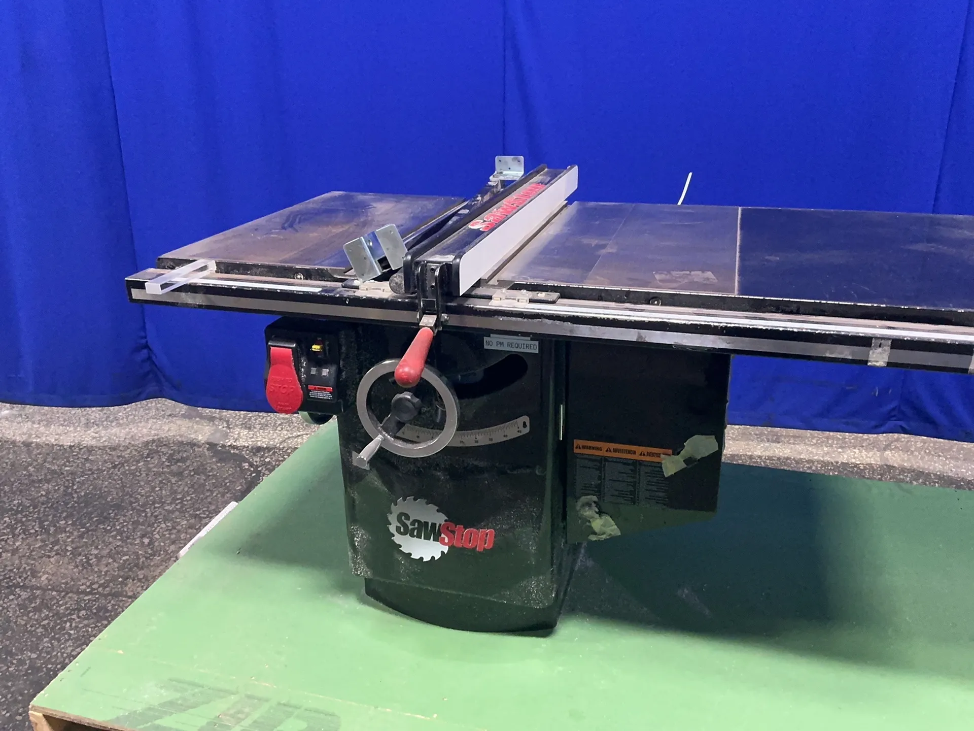 Sawstop #ICS73480, industrial cabinet saw, 10" blade capacity, 7.5 HP, 3450 RPM, 480 V., 3 Ph.