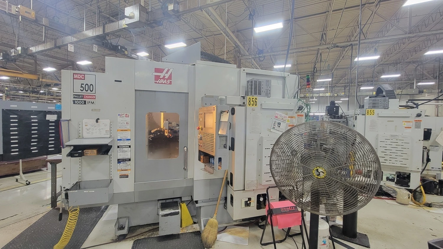 Haas #MDC-500, CNC vertical machining center, 20" X, 14" Y, 20" Z, 20" x 12" table, 20 HP, 7500 RPM