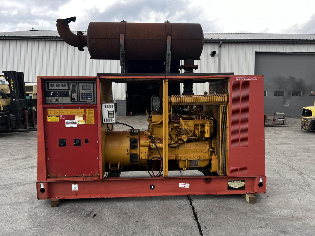 225 KW Caterpillar #SR4, diesel generator set, 3306 DI engine, 120/208 Volts, 1/3 phase, enclosed w/ muffler