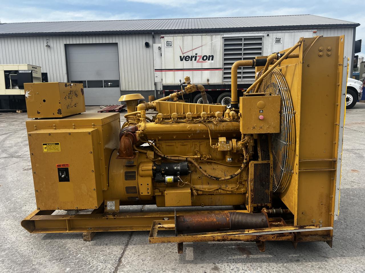135 KW Caterpillar #SR-4, natural gas generator set, 3306 engine, open skid, 480 Volts, 1/3 phase, 524 hours