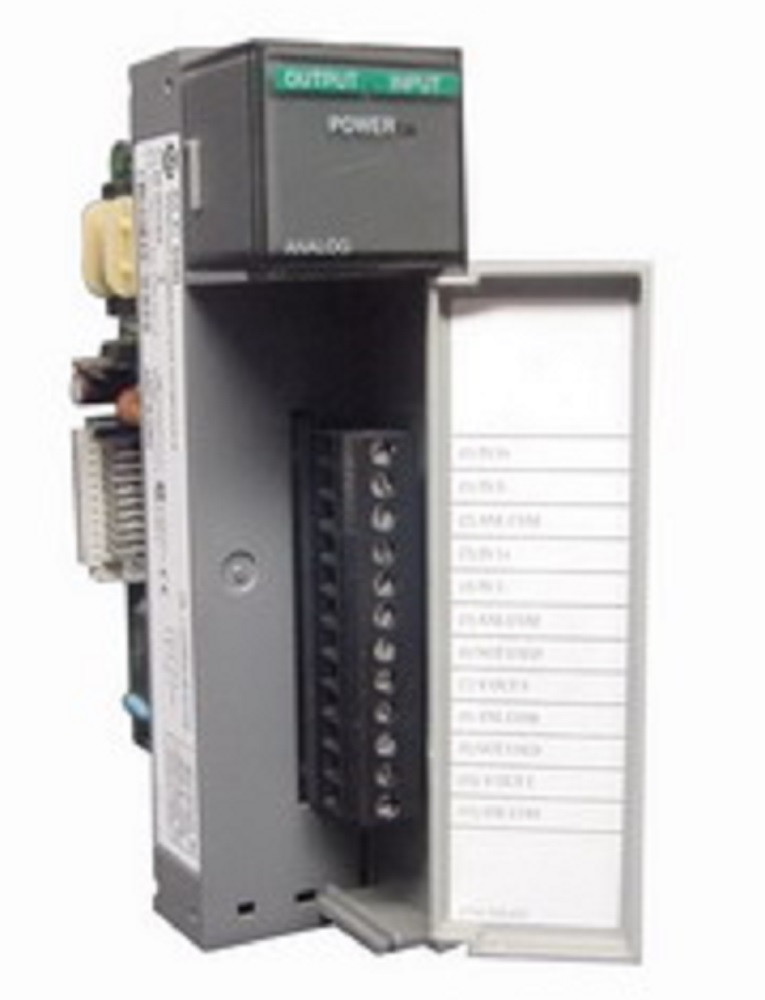 Allen-Bradley 1746-NIO4V I/O Module, 2 Analog Input, 2 Analog Voltage Output, Refurbished