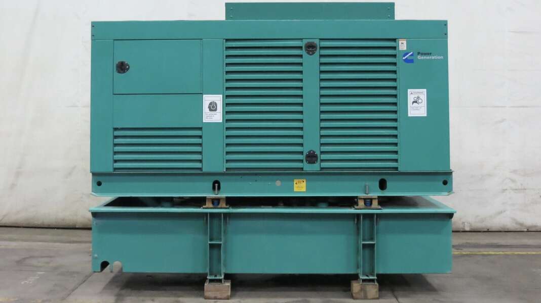 250 KW Cummins #DFAC, diesel generator set, 277/480 Volts, 672 hours, 380 HP @ 1800 RPM, LTA10-G1 engine